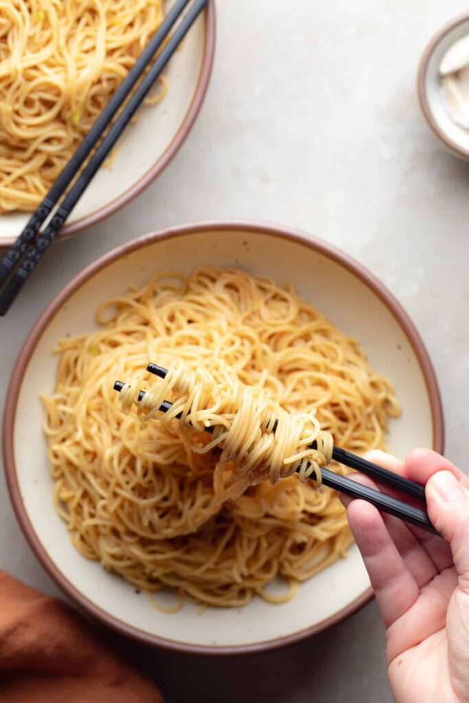 Garlic noodles